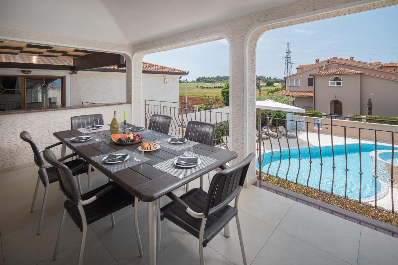 Villa Alena Пореч Экстерьер фото